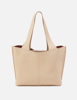 Vida Tote In Micro Pebbled Leather - Almond